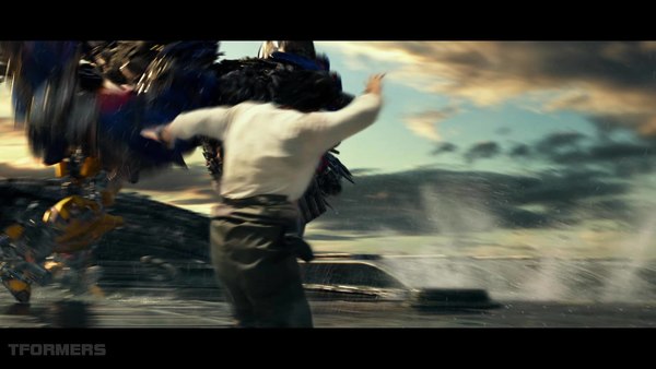 Transformers The Last Knight Theatrical Trailer HD Screenshot Gallery 380 (380 of 788)
